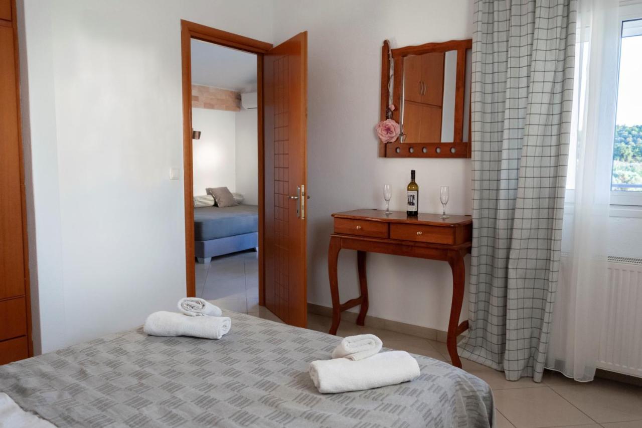 Kapahi Seaview Hotel Apartments بوتوس المظهر الخارجي الصورة