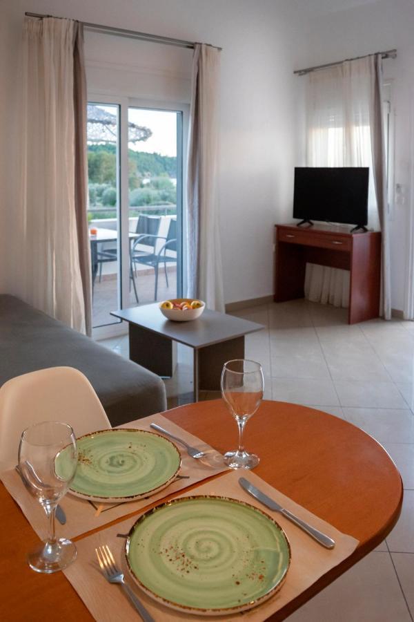 Kapahi Seaview Hotel Apartments بوتوس المظهر الخارجي الصورة